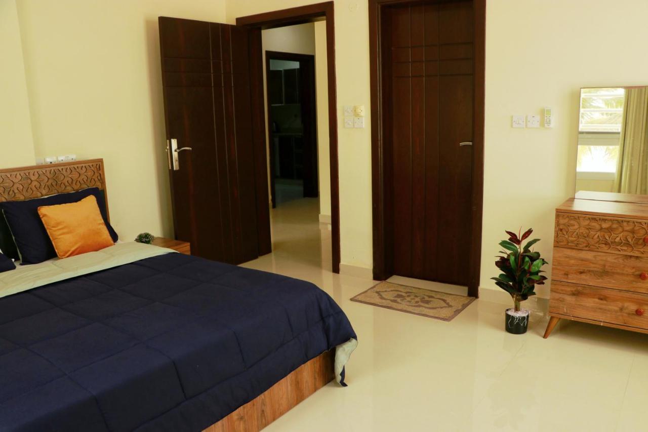 Almansor Furnished Apartment 3 Salalah Buitenkant foto