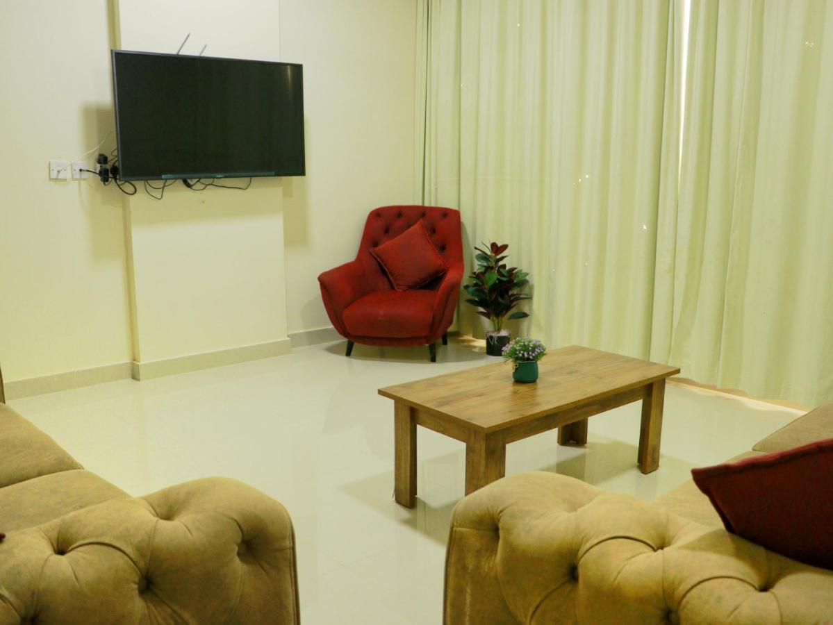 Almansor Furnished Apartment 3 Salalah Buitenkant foto