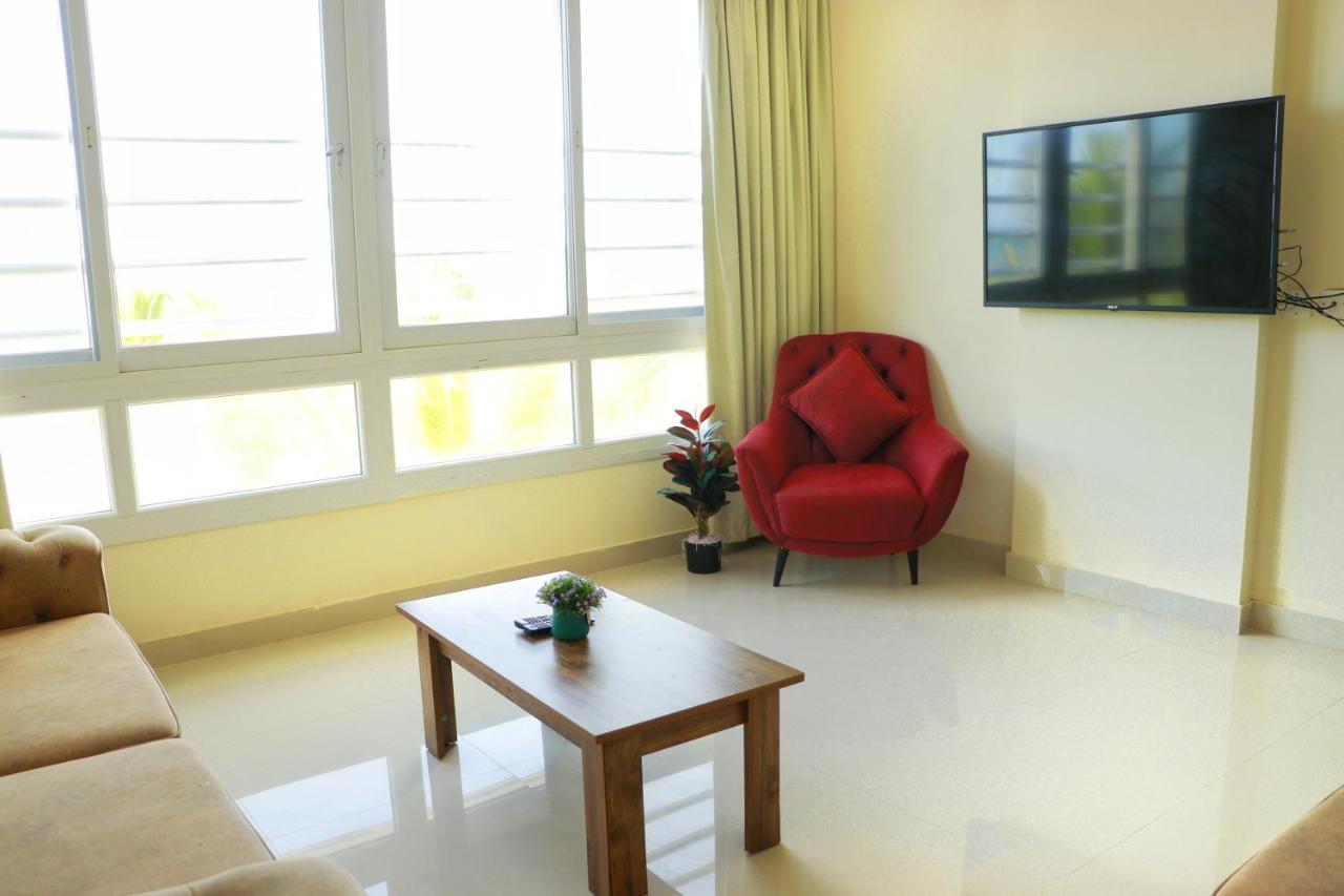 Almansor Furnished Apartment 3 Salalah Buitenkant foto